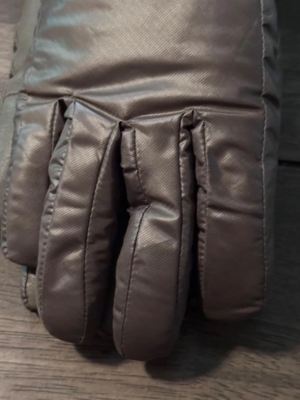 NWT‎ UGG Women's Shearling Cuff Smart Tech Enabled Gloves Stormy Gray S/M